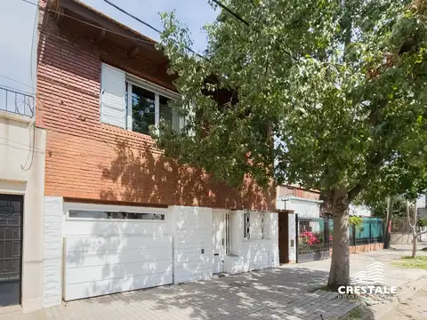 Venta casa 3 dormitorios Saladillo Rosario | Jardín | cochera