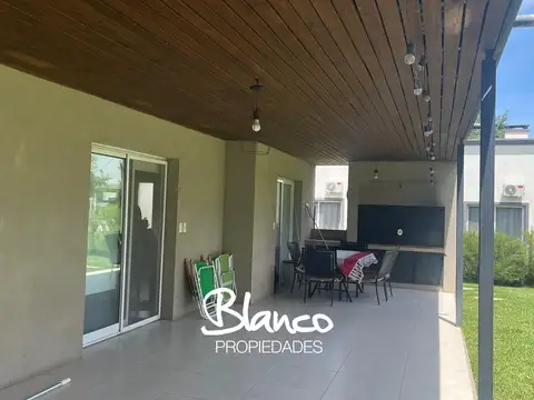 Casa en Alquiler Temporal al Norte