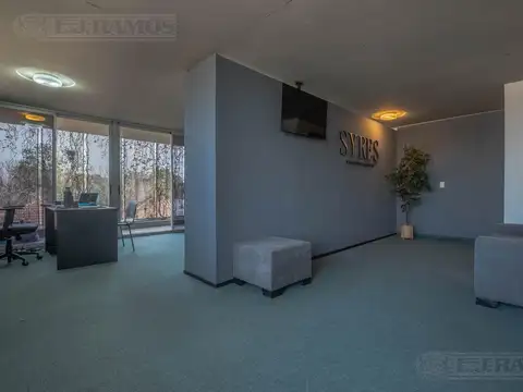 Oficina en Venta en Pilar, USD 110.000