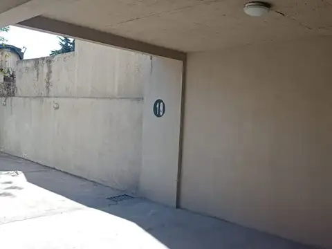 Venta -Cochera-Cubierta