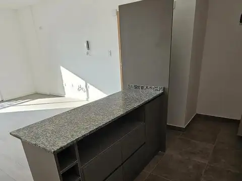 Monoambiente, Piso 1°B, 35,90 m2 total, c/balcón al cfte, Vi