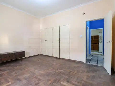 Depto Tipo Casa en Venta 50 años