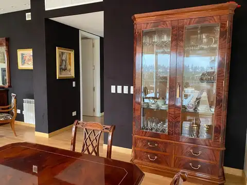 Casa en Venta con 6 cocheras