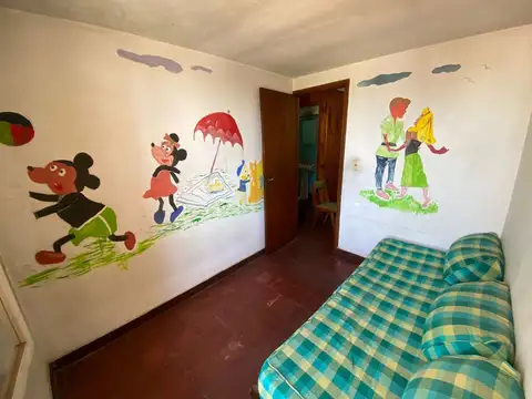 VENTA DE DUPLEX 5 AMBIENTES C/ PATIO, V. BALLESTER