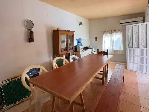 CASA QUINTA EN VENTA EN PEHUAJÓ CON PILETA