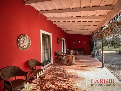 Excelente Campo en venta en Parada Robles, a solo 80km de CABA.