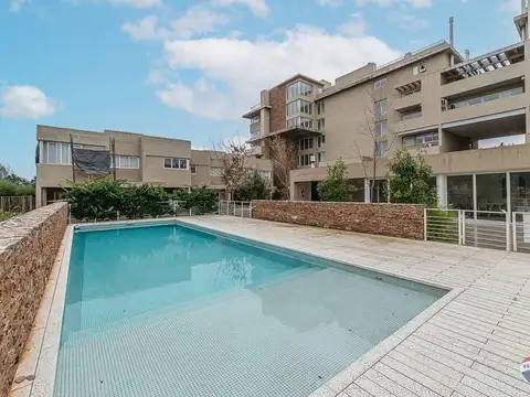 Departamento en Alquiler con 1 cocheras