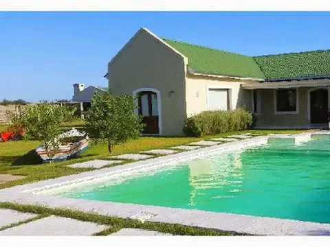 Quinta en Venta en Manantiales, USD 1.600.000