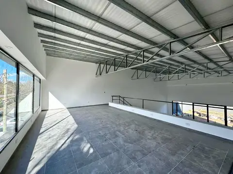 Local en Funes de 330 m2 - Garita 16