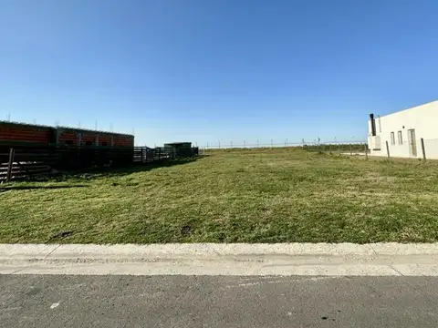 Terreno en Venta en San Sebastian, USD 28.000