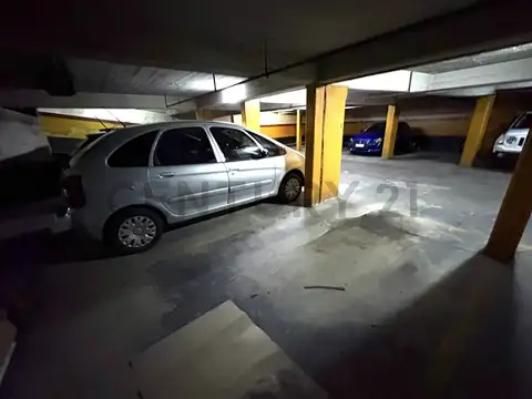 Avenida San Martín 5700, Piso 0