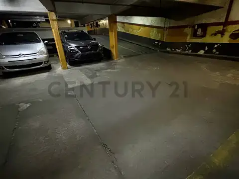 Avenida San Martín 5700, Piso 0