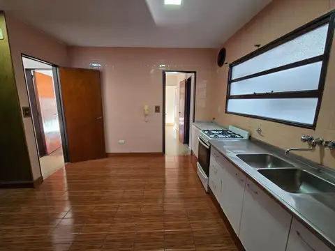 Bv. Oroño 1187 piso 9