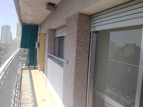 Departamento 6 ambientes con 2 baños