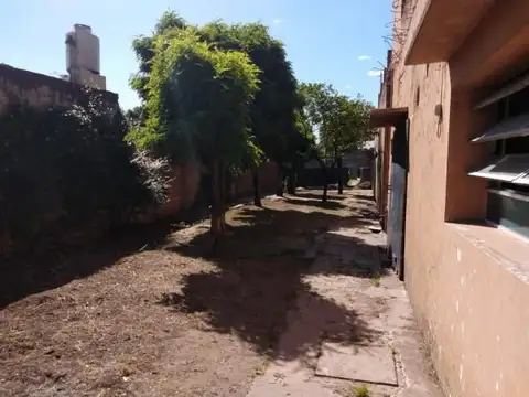 Terreno en Venta en Villa Luzuriaga, USD 90.000