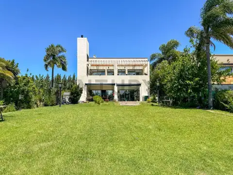 Casa en Alquiler de 5 dormitorios