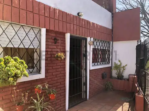 Casa en Venta en Burzaco Este, USD 57.000