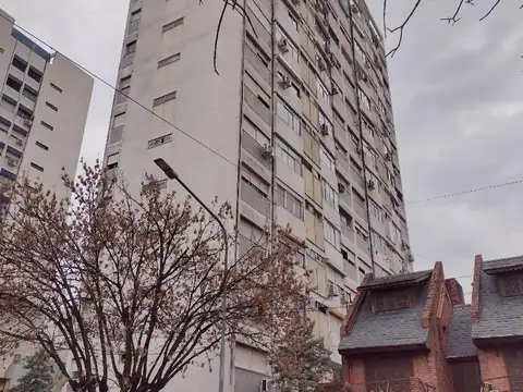 Venta departamento 3 ambientes en Versalles.
