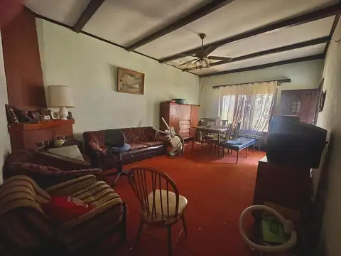 Casa 7 ambientes con 3 baños