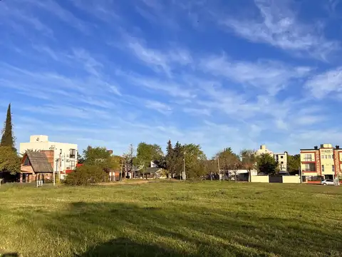 Terreno en Venta 26  mts Fondo