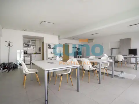 Oficina Monoambiente con 2 baños