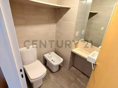 Dos ambientes con balcón terraza y dormitorio en suite