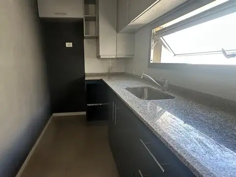 Departamento en Alquiler con 1 cocheras