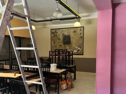 Local en venta - 2 Ambientes 3 Baños - Wilde