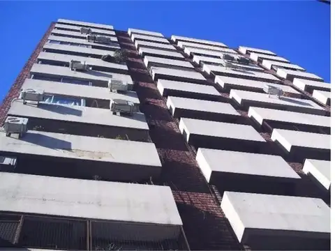 Obligado 14 , Piso 10