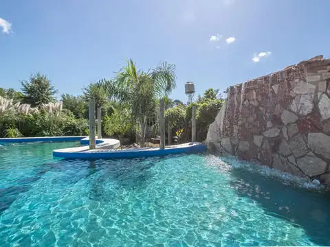 Venta Casa tipo Loft en El Cazador - Escobar con gran parque y pileta