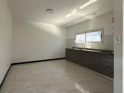 Excelente departamento dos ambientes en alquiler