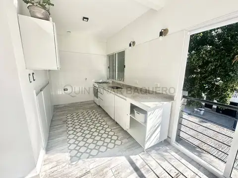 Depto Tipo Casa en Alquiler en Parque Chacabuco, $ 700.000