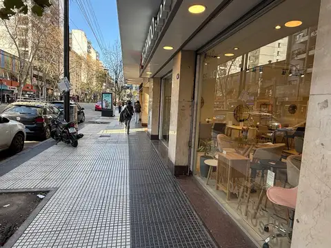 Local en Venta 30 años