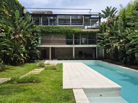 Diaz Velez al 200 La Lucila