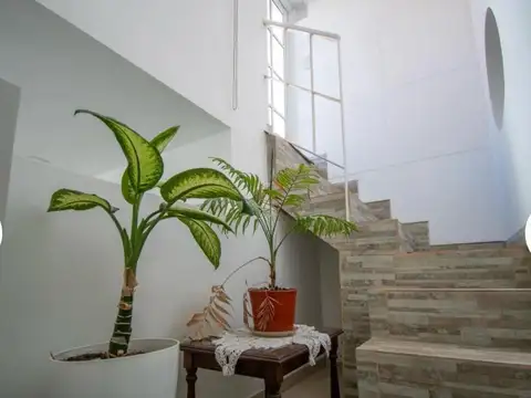 Depto Tipo Casa en Venta 6 años