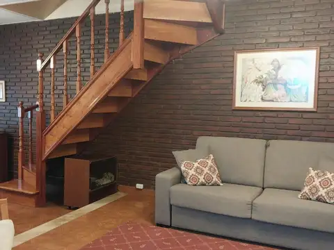 Depto Tipo Casa 3 ambientes con 2 baños