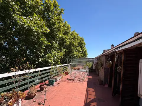 Departamento 4 ambientes con 2 baños