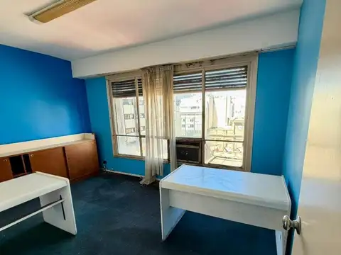 Oficina en Venta al Este