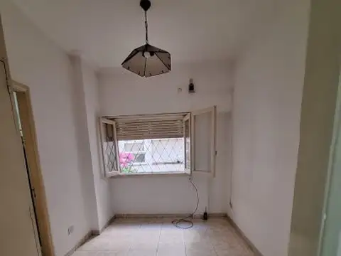 ALQUILO DEPARTAMENTO 2 AMB. P.BAJA MORON CENTRO