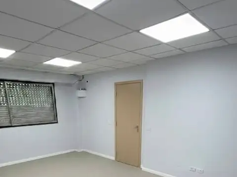 Oficina en venta de 248m2 ubicada en el corazón de Quilmes Centro