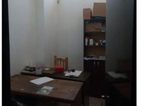 Galpon en Alquiler 19  mts Fondo