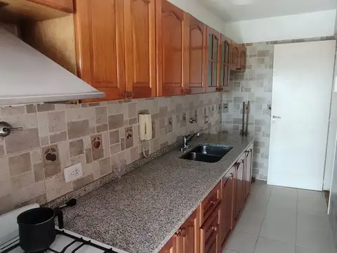 Departamento en Venta en Barrio Parque, USD 81.000