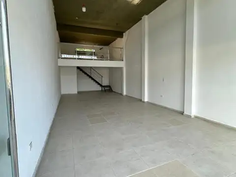 Local en Alquiler en Glew, $ 750.000