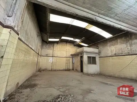 Galpon en Venta 21,45  mts Fondo