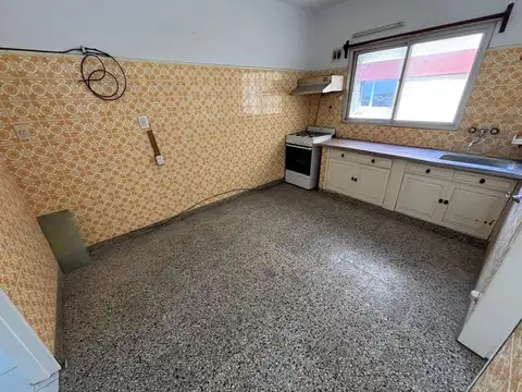 Departamento 4 ambientes con 1 baño