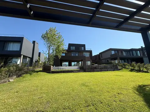 Casa en Venta en Nordelta, USD 1.700.000