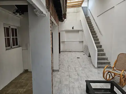   Alquiler de Habitación Premium en Monte Castro: ¡Solo para Señoritas!  