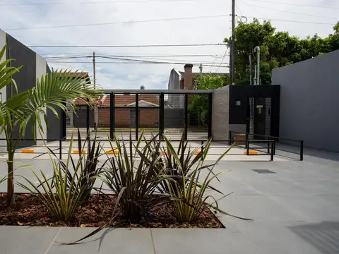 Departamento en  Venta en Villa Luzuriaga de Pozo (2° A)