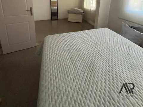 Casa 7 ambientes con 2 baños