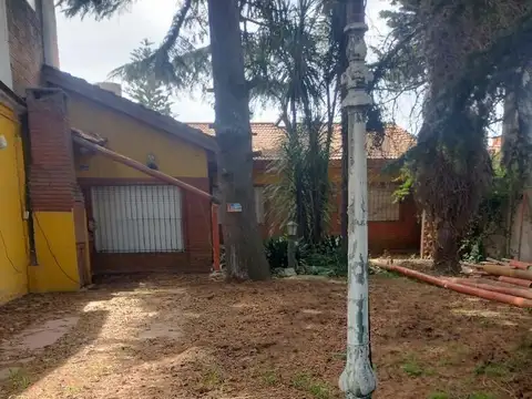 Casa 2 ambientes con 1 baño